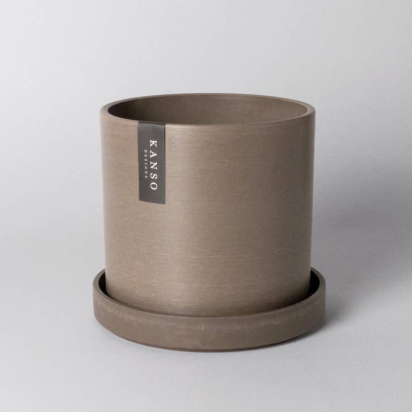 7" Signature Planter & Saucer | Beachwood